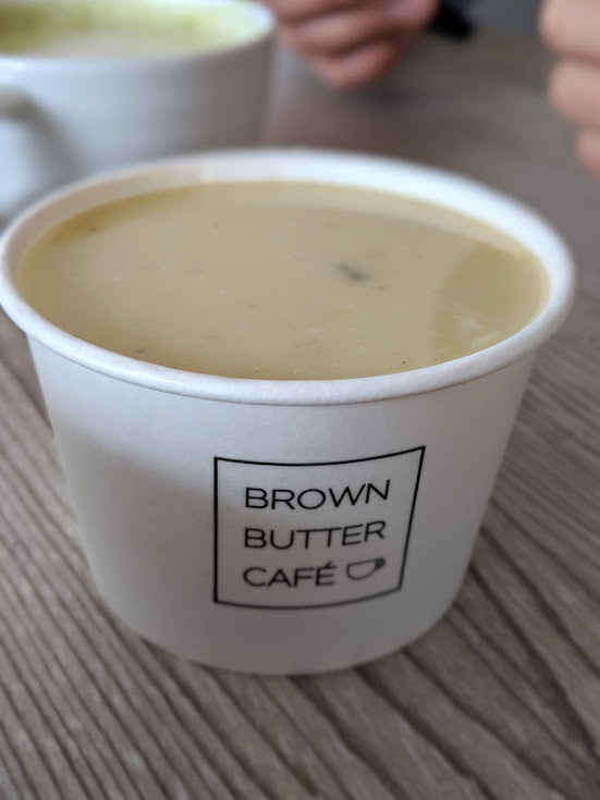 00100dPORTRAIT_00100_BURST20180122125047467_COVER