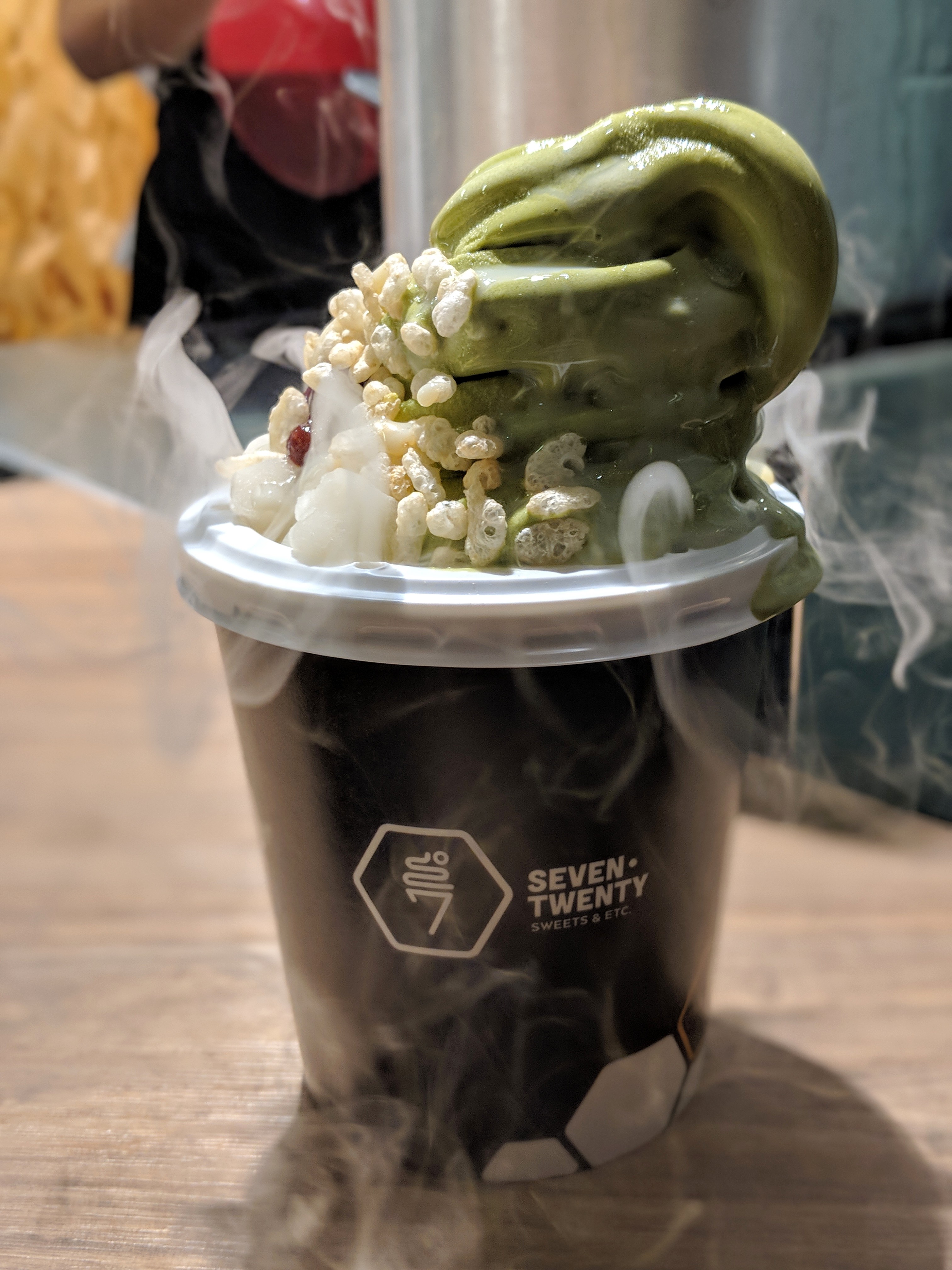 00100dPORTRAIT_00100_BURST20180706200528140_COVER