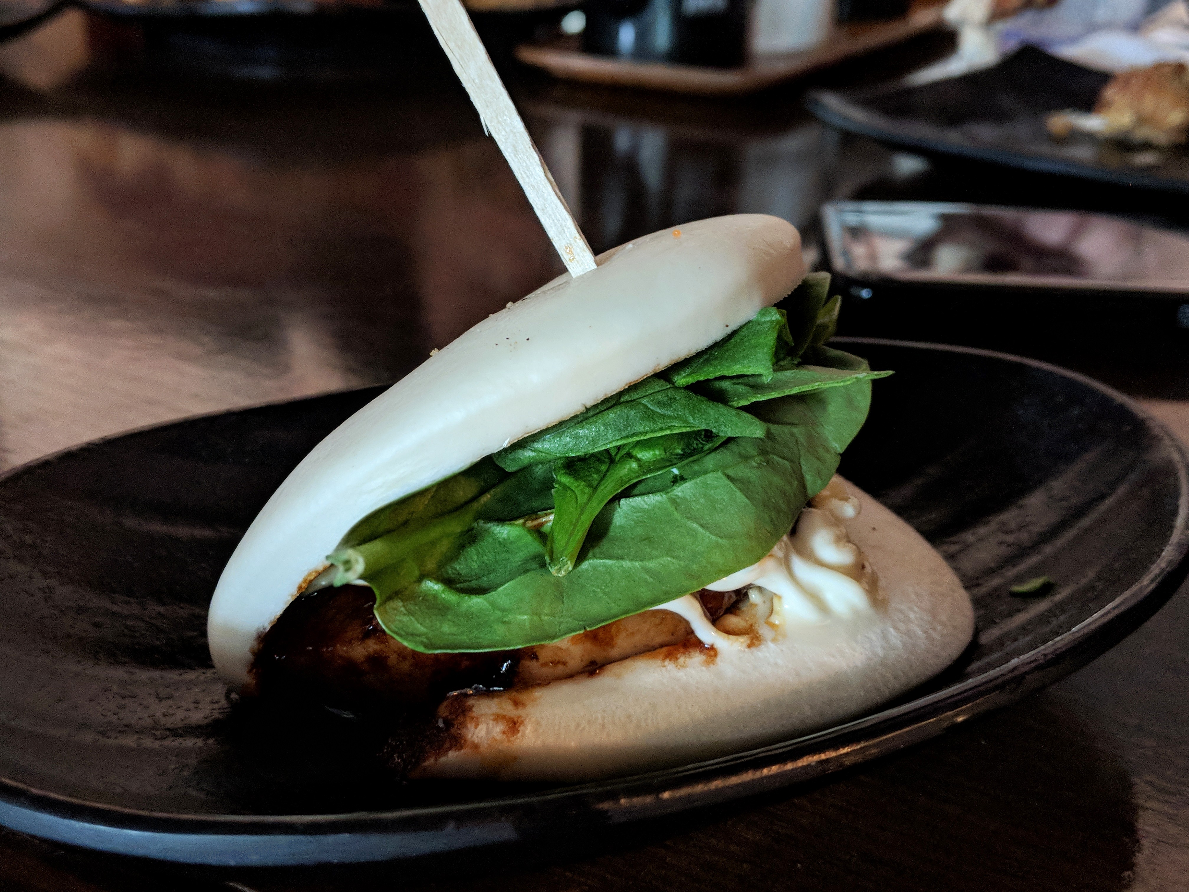 00100dportrait_00100_burst20180805130900284_cover