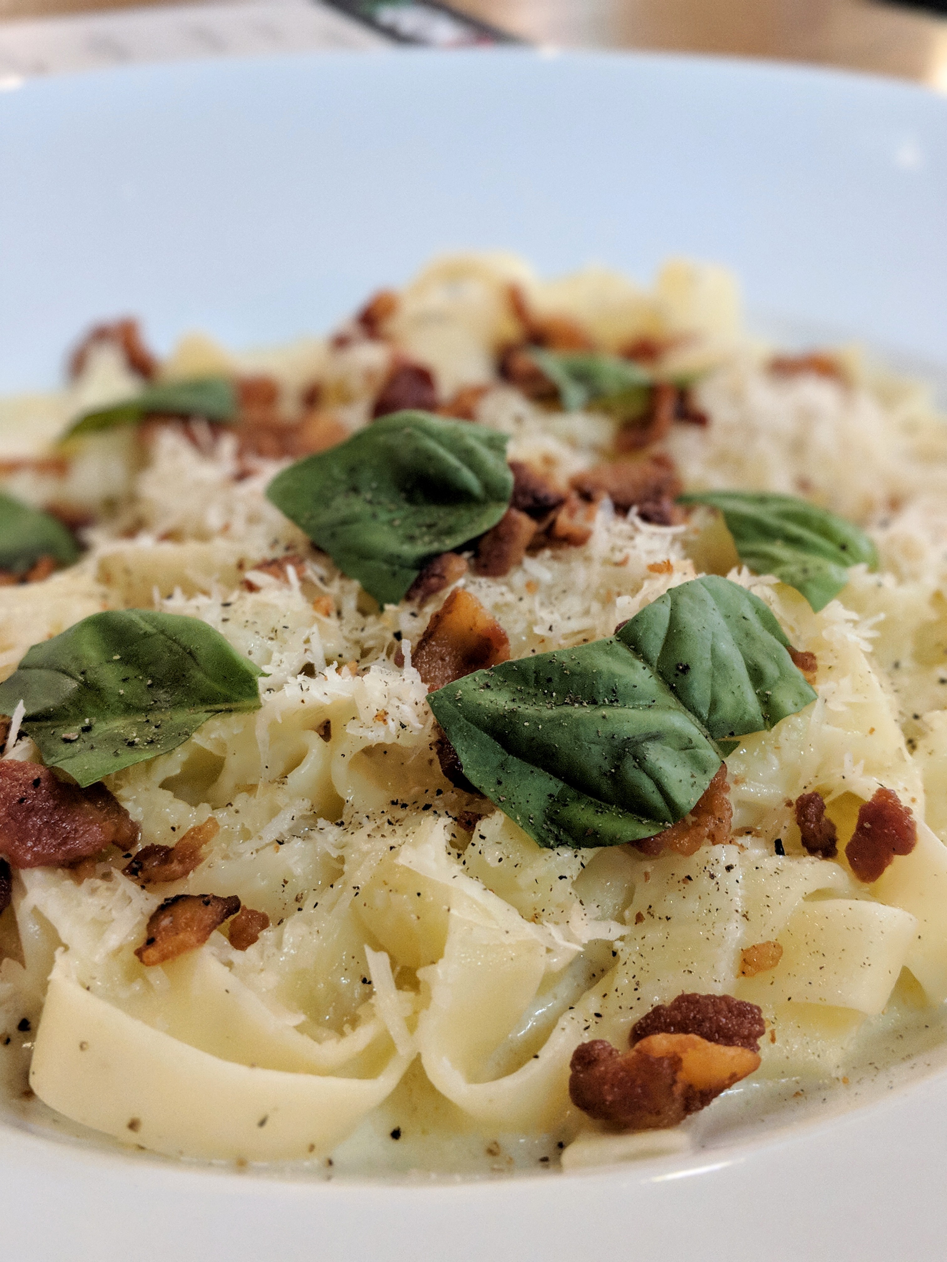 00100dPORTRAIT_00100_BURST20181012201948020_COVER