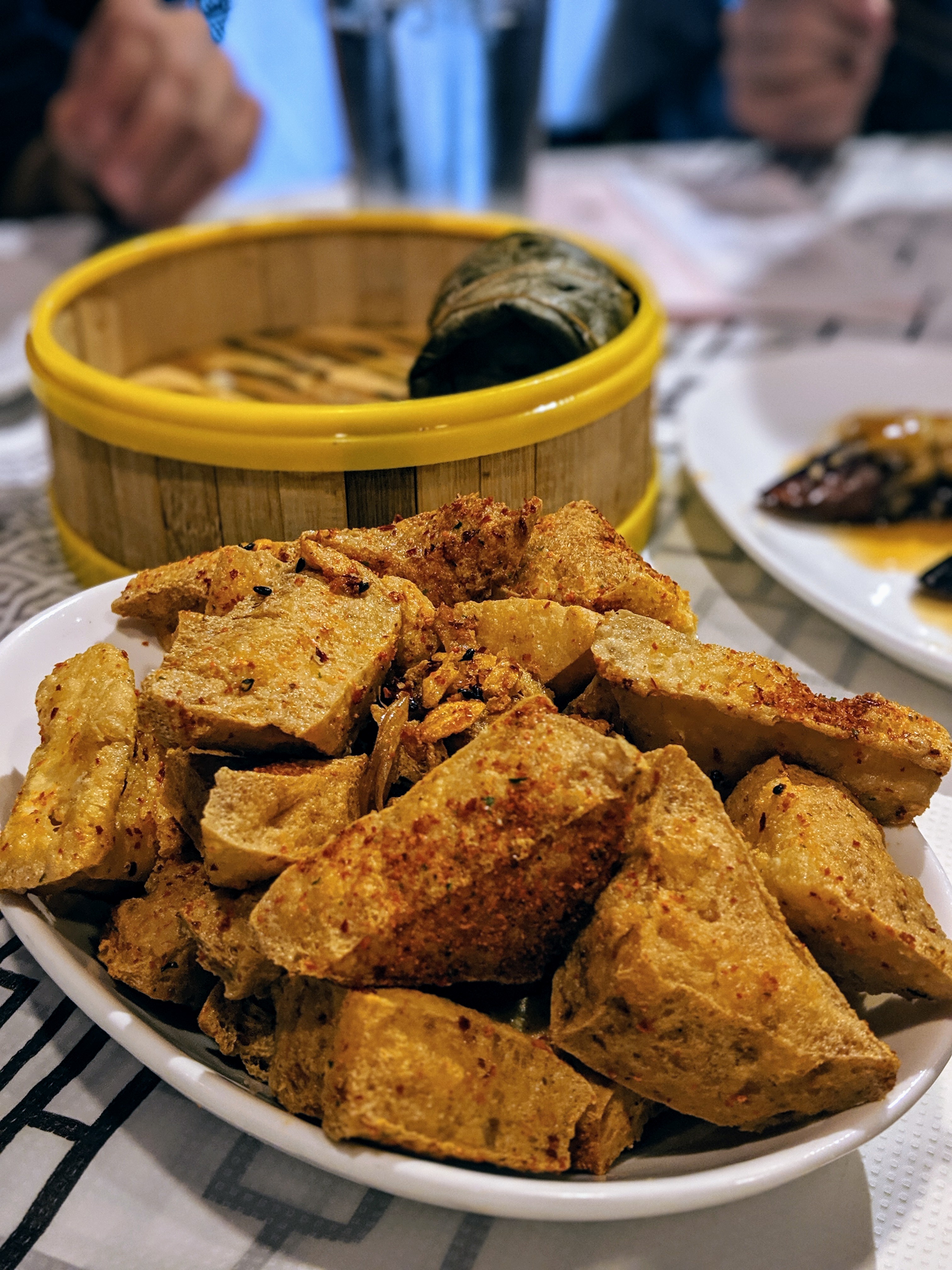 00100dportrait_00100_burst20190914131855059_cover