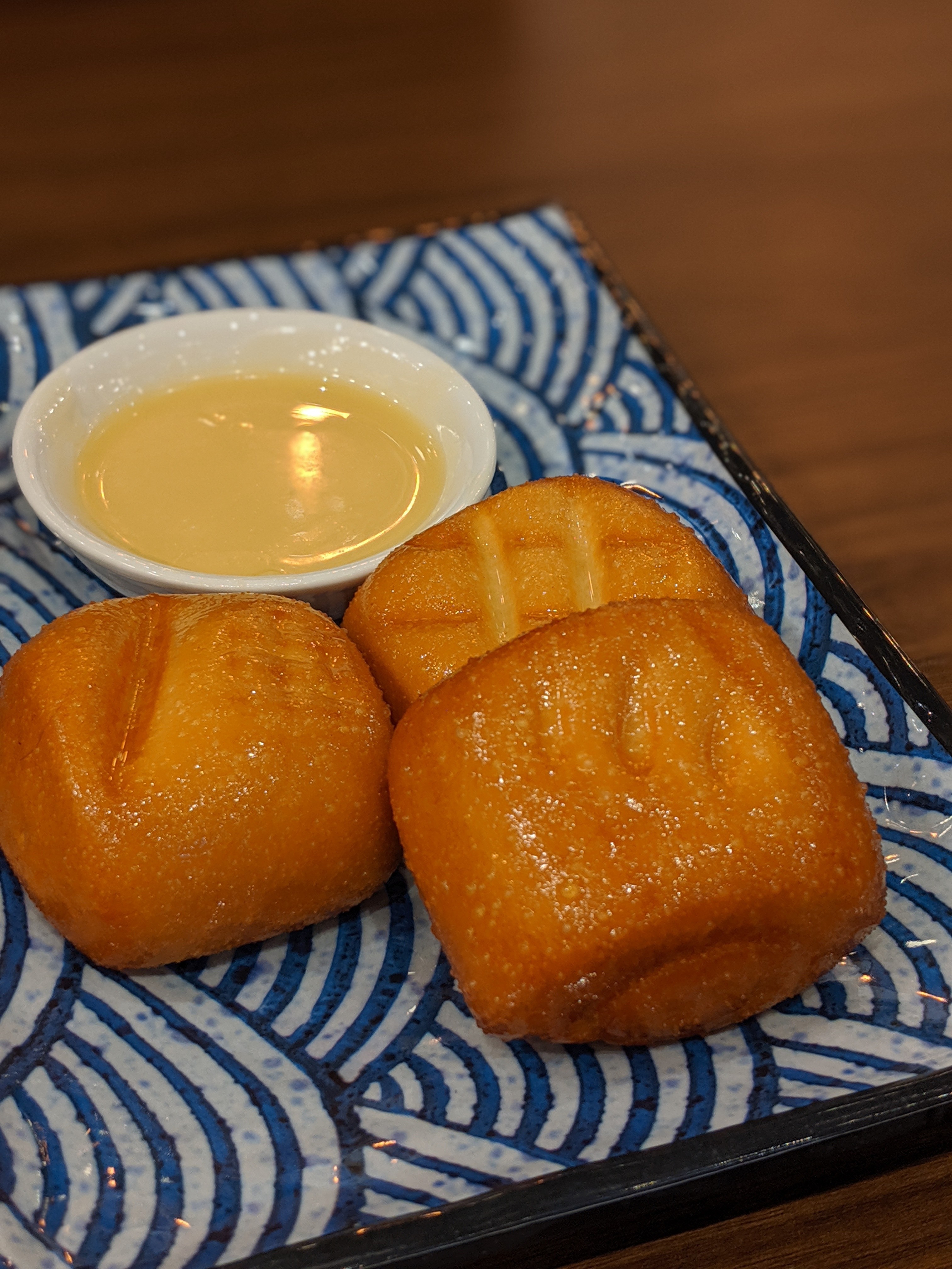 00100lportrait_00100_burst20191005180058831_cover