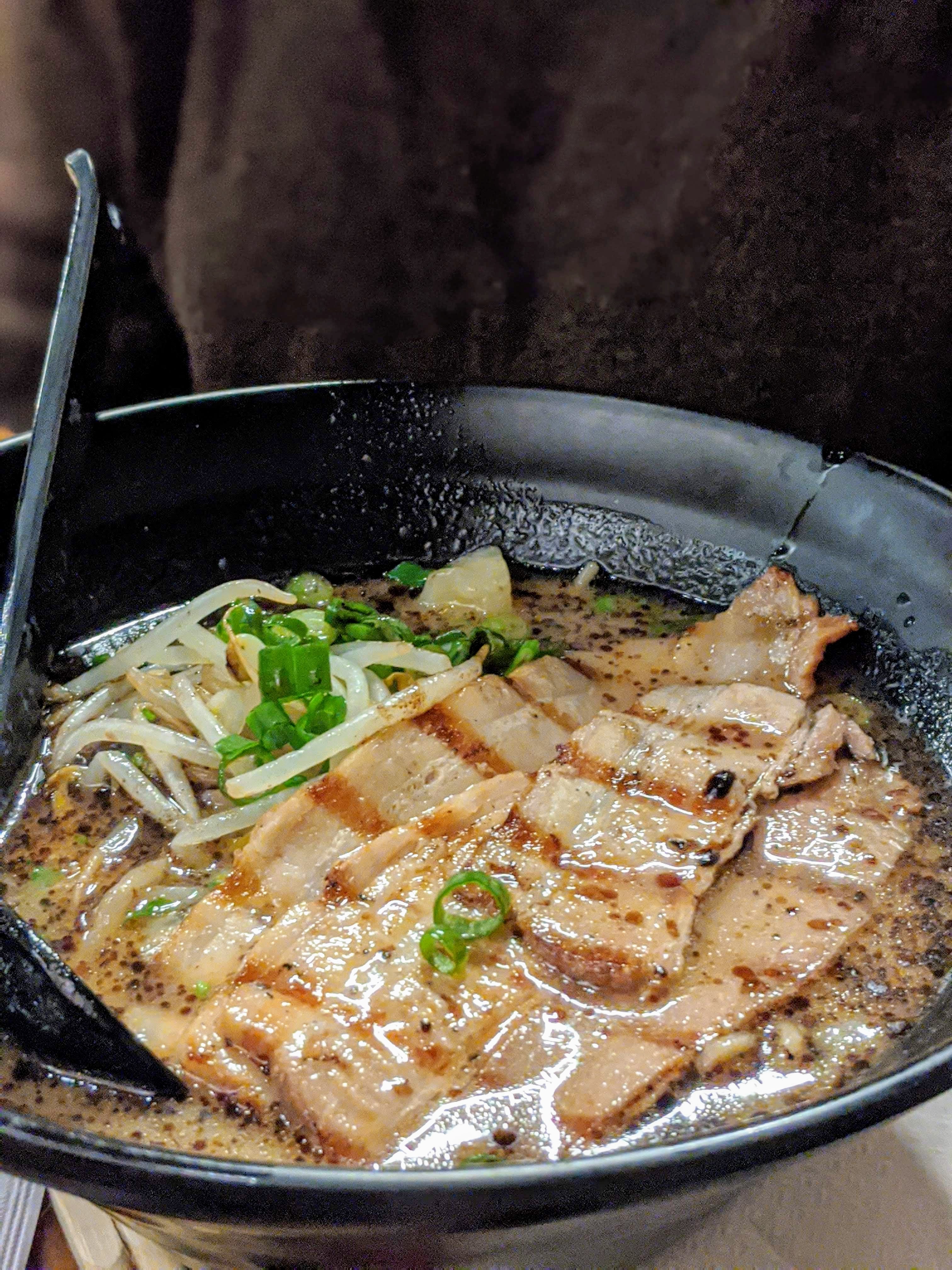 00100lrPORTRAIT_00100_BURST20191129211036339_COVER