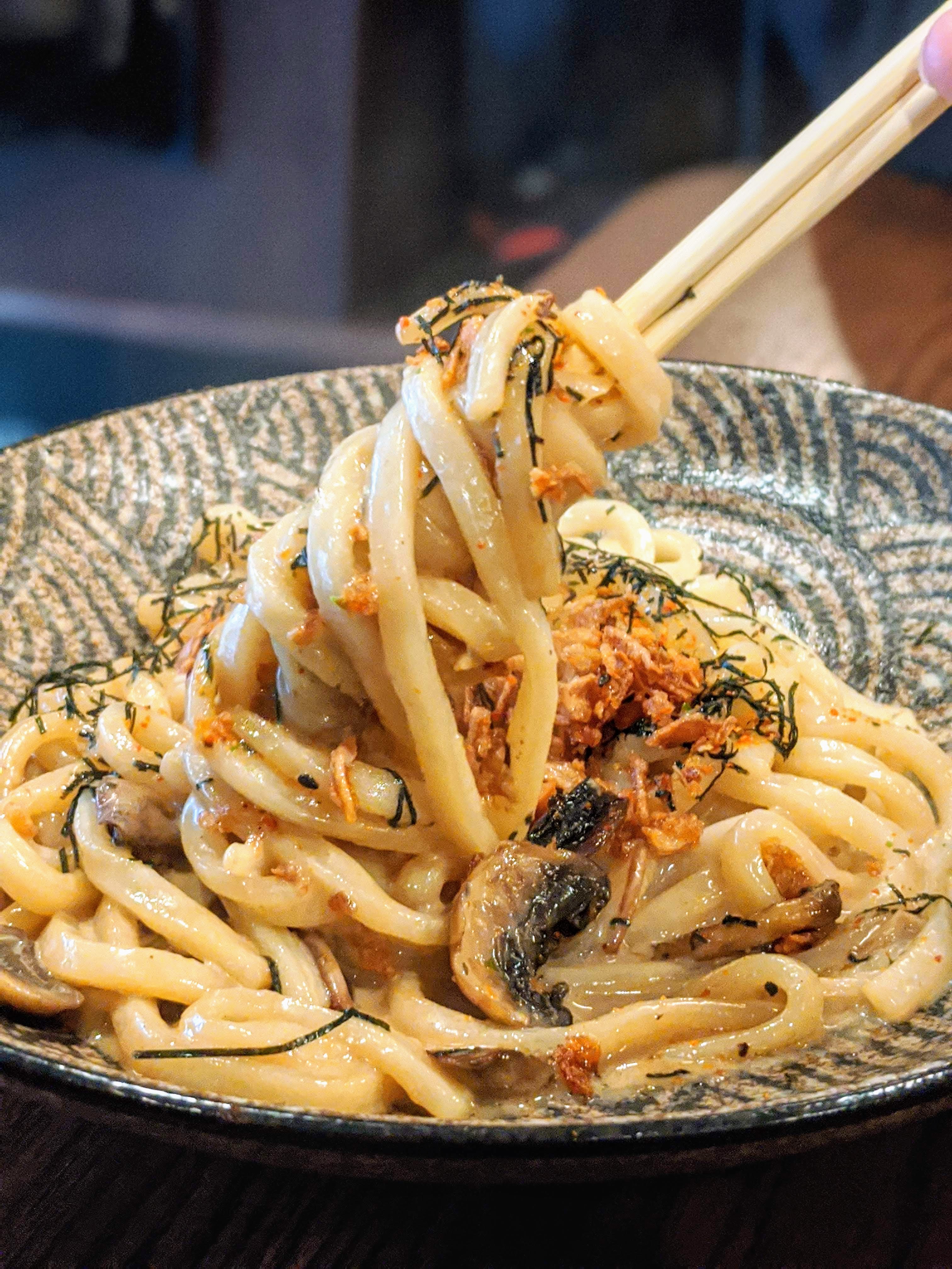 00100lrportrait_00100_burst20200314193237606_cover